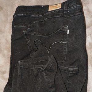 Ladies Black Touch Me Brand Capri Jeans Embroidered Size 20 Inseam 20